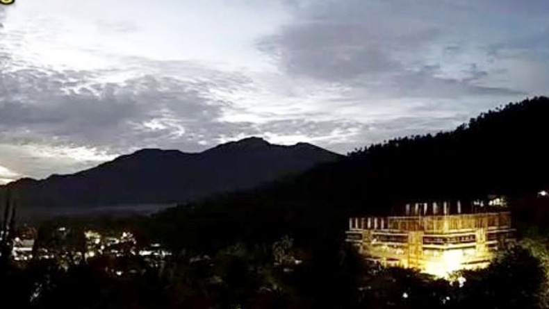 PVMBG: Kegempaan Gunung Awu di Kepulauan Sangihe Masih di Atas Normal