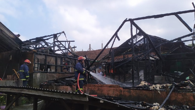3 Rumah di Cisurupan Garut Ludes Terbakar, Diduga Dipicu Gas 3 Kg Meledak
