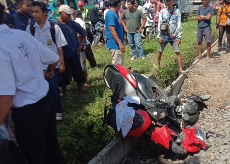 Tragis, 2 Pelajar di Serdangbedagai Tewas Tertabrak Kereta Api