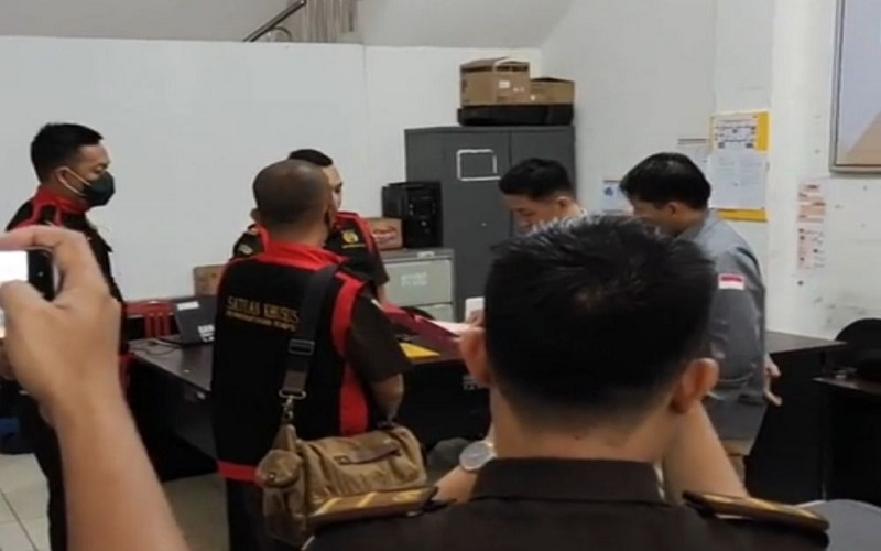 Geledah Kantor Bawaslu Sumsel, Jaksa Periksa 2 Kontainer Berkas