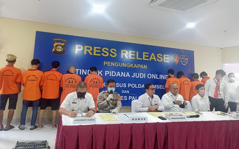 Polda Sumsel Tangkap 2 Pelaku Promosi Judi Online di Lubuklinggau 