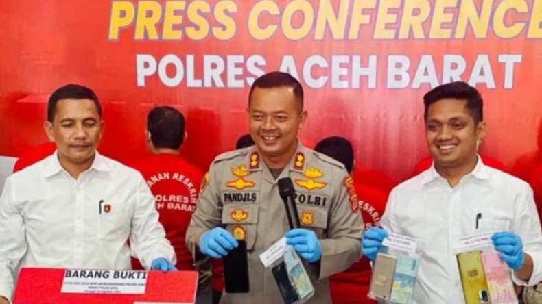 3 Penjual Chips Judi Online di Aceh Ditangkap, Terancam 45 Kali Hukuman Cambuk