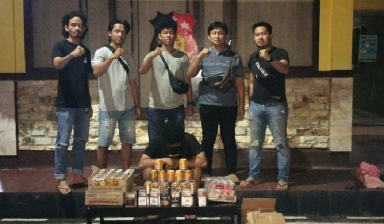 Apes! Maling Rokok dan Minuman Kaleng Diciduk saat Jual Barang Curian