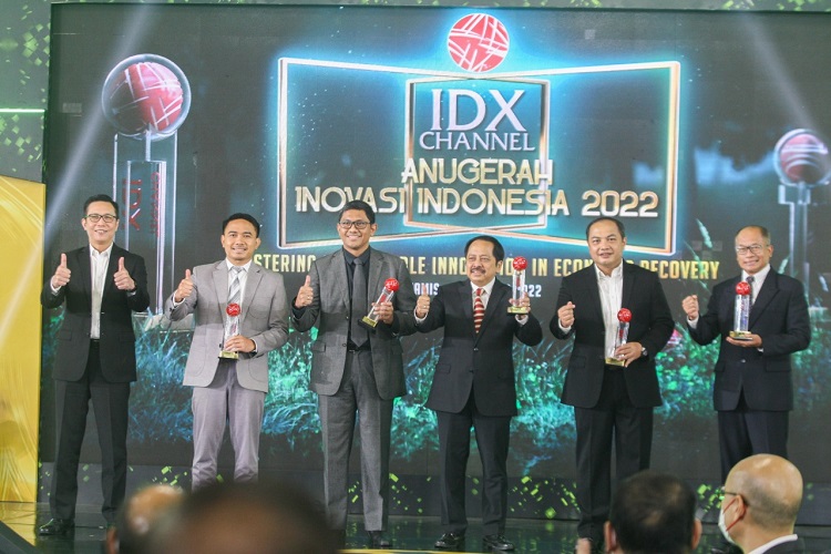 Lewat BNI Xpora, BNI Bawa Pulang Piala Penghargaan Terbaik di ICAII 2022