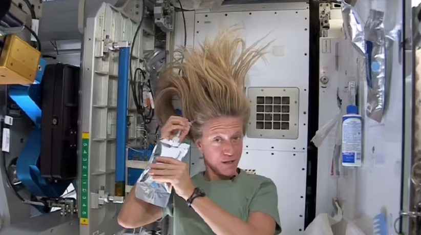 Tak Semudah di Bumi, Begini Cara Astronot Mandi di Luar Angkasa