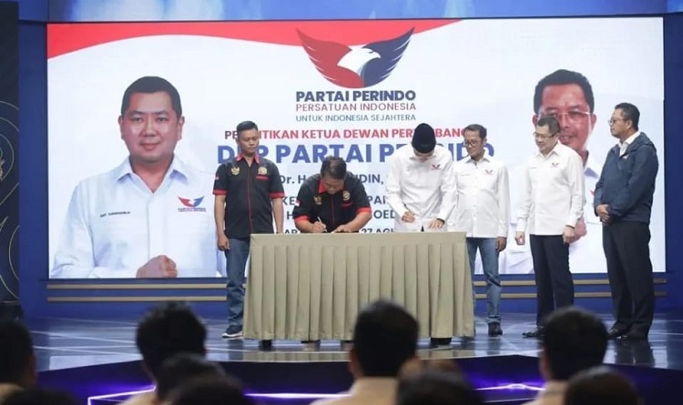 Partai Perindo-Papmiso Bekerja Sama Salurkan Gerobak Perindo