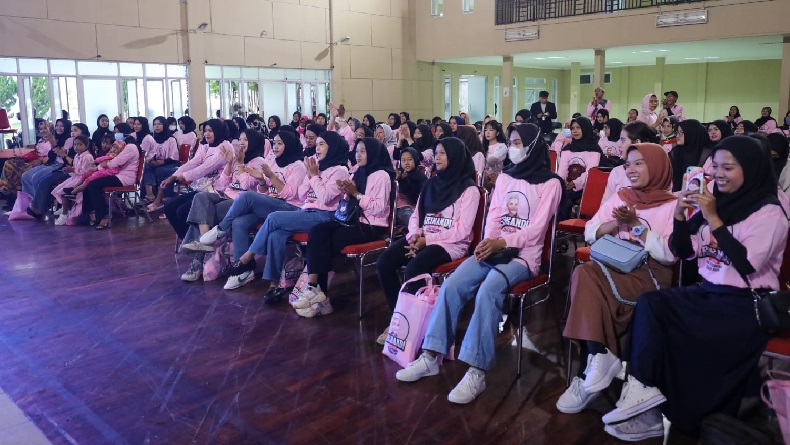 Asah Kreativitas Milenial, Srikandi Ganjar Jabar Gelar Fashion Show di Tasikmalaya
