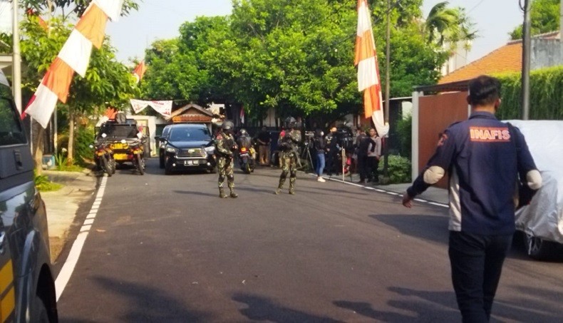 Brimob Jaga Rumah Ferdy Sambo Jelang Rekonstruksi Kasus Pembunuhan Brigadir J