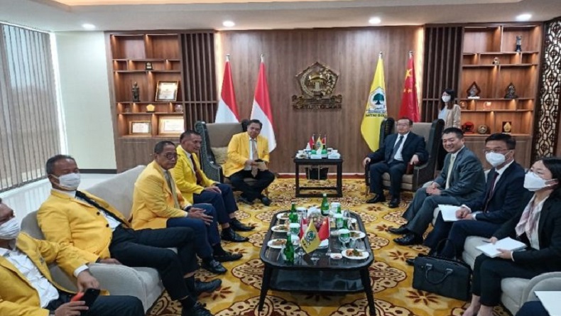 Bertemu PKC, Airlangga Sebut China Berkomitmen Terus Investasi di Indonesia