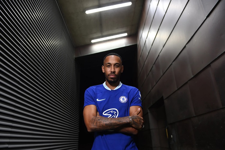 Aubameyang Resmi Berseragam Chelsea, Siap Angkat Performa The Blues