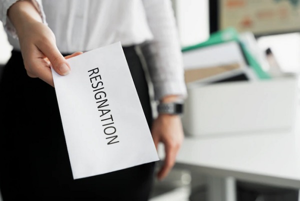 7 Contoh Surat Resign Kerja Resmi yang Baik dan Benar untuk Referensi