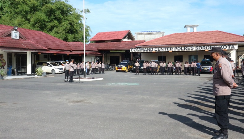 Polres Sorong Kota Gelar Apel Siaga 5 Titik SPBU Usai Harga BBM Naik