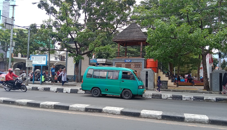 Tanpa Menunggu Instruksi Pemerintah, Sopir Angkot di Bandung Naikkan Tarif 20-30 Persen