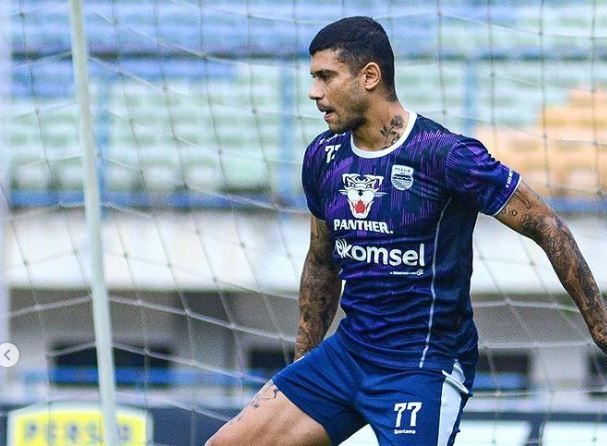 Hasil Liga 1: Ciro Beringas! Persib Ungguli Barito Putera 4-0 di Babak Pertama