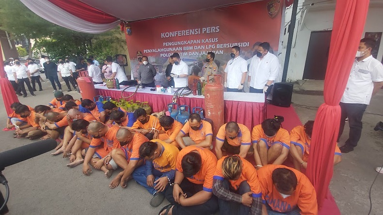 Polda Jatim Ungkap 62 Kasus Penyelewengan BBM dan Elpiji, 92 Orang Jadi Tersangka