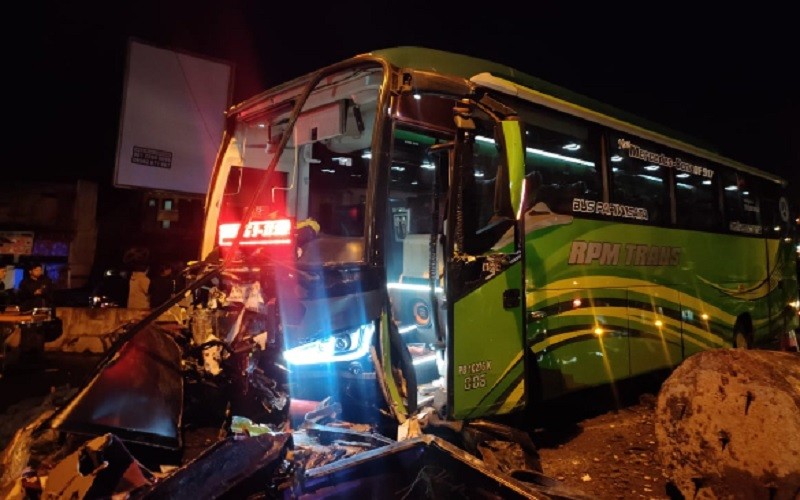 Kecelakaan Beruntun di Wonosobo, Polisi Olah TKP dan Identifikasi Korban