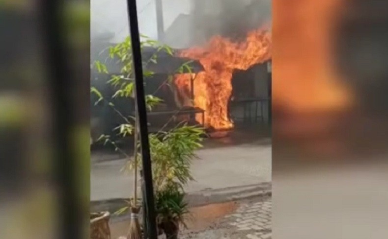 SPBU Mini di Tanjung Morawa Ludes Terbakar saat Pemilik Isi BBM