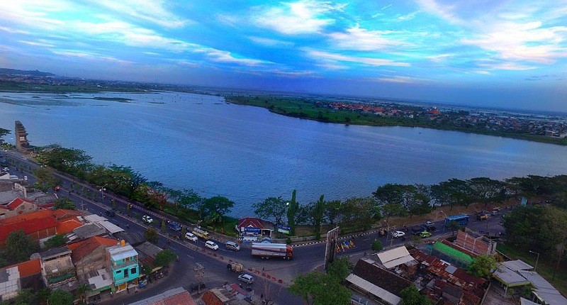 Misteri Waduk Paling Seram di Gresik, Warga Harus Gelar Wayang Sebelum Panen Ikan