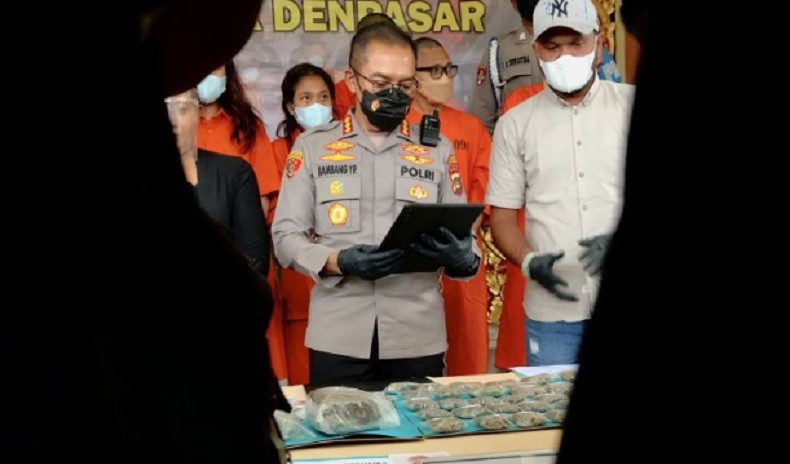 Mahasiswi di Bali dan Pacarnya Jadi Kurir Narkoba Demi Lunasi Utang