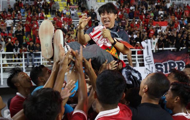 Shin Tae-yong Bawa Timnas Senior dan U-19 Lolos Piala Asia, Netizen: Masterclass