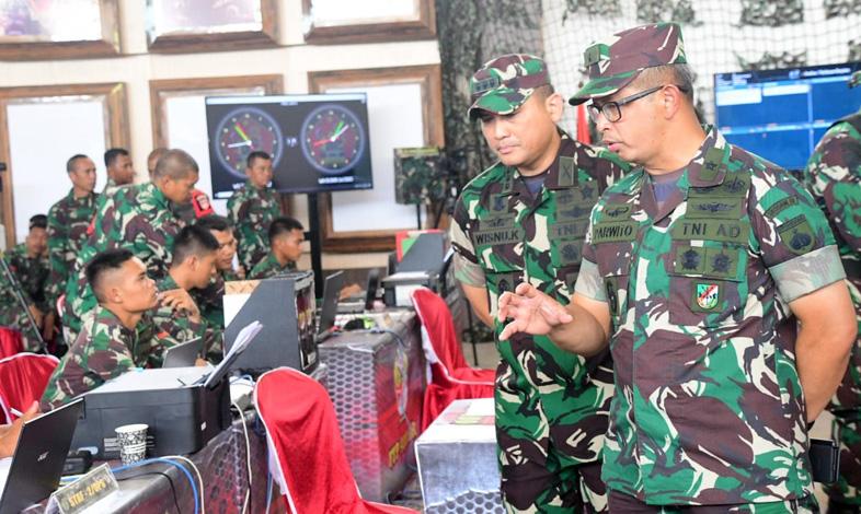  Tinjau Latihan Tempur di Baturaja, Kasdam IV/Diponegoro Beri Motivasi Prajurit
