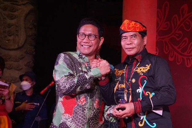Inovasi  SiPelanduk Kilat Smart Hantarkan Gubernur Kaltara Raih Kepala Daerah Inovatif 2022