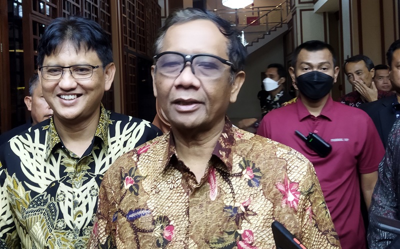 Viral Anggota DPRD Injak Sopir, Mahfud MD Ingatkan Jadi Pejabat Jangan Emosional