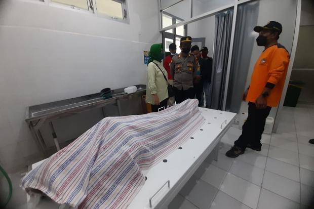 Asyik Berswafoto, Guru Besar UGM Meninggal Tersapu Ombak Pantai Indrayanti Gunungkidul 