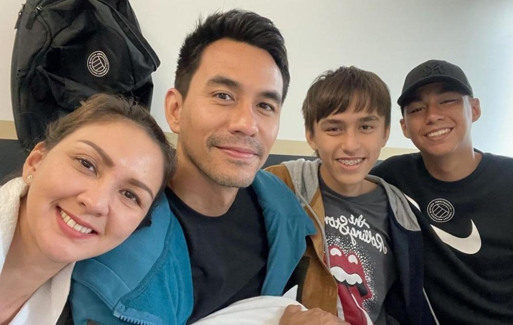 Donna Agnesia Lepas 2 Anaknya Sekolah Sepak Bola di Prancis: Saatnya Berpisah