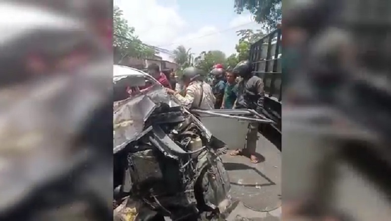 Adu Moncong Avanza vs Truk Fuso di Bojonegoro, 3 Tewas 3 Luka Berat 