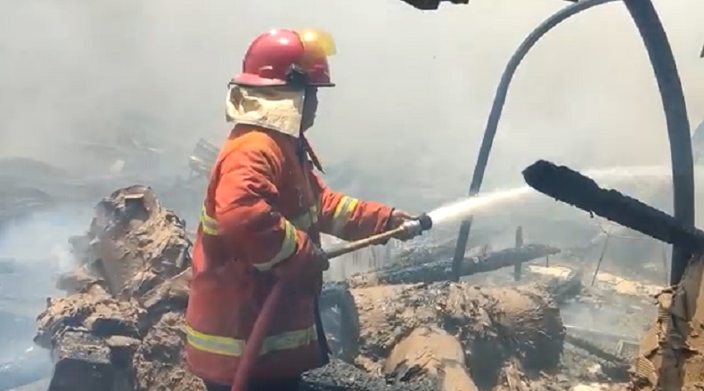 Pabrik Mebel di Mojokerto Ludes Terbakar, Produk Ekspor ke Jepang Hangus 