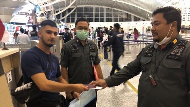 Bebas dari Penjara, Bule Bulgaria Mantan Napi Kasus Skimming Dideportasi dari Bali
