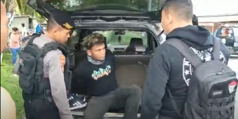 Pemulung Diamankan Warga Usai Tertangkap Tangan Curi 8 AC Bekas di Gudang