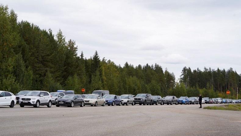 Warga Rusia Ramai-ramai Kabur ke Kazakhstan Pasca-Perintah Mobilisasi Parsial