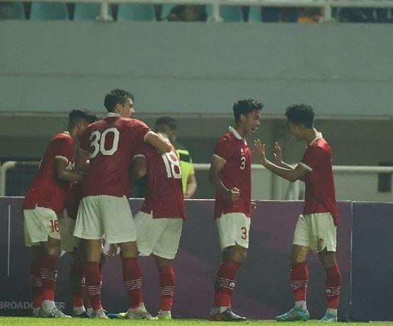 Media Vietnam Kaget Indonesia Ingin Lawan Negara Peringkat 60 Besar FIFA: Ancaman Bagi Golden Star
