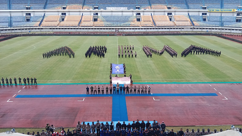Bentuk Konfigurasi AREMA di GBLA, TNI-Polri di Bandung Berduka atas Tragedi Kanjuruhan