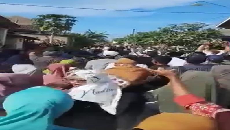 Viral Warga Sambut Kemenangan Adik Gus Baha di Pilkades Rembang, Teriakkan Duit Ora Payu