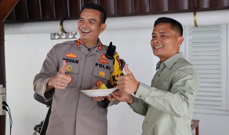  HUT ke-77 TNI, Kapolres Semarang Beri Kejutan Dandim 0714/Salatiga