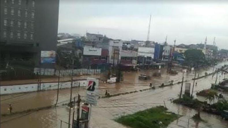 Palembang Terendam Banjir, Pemkot Sebut akibat Air Pasang Sungai Musi
