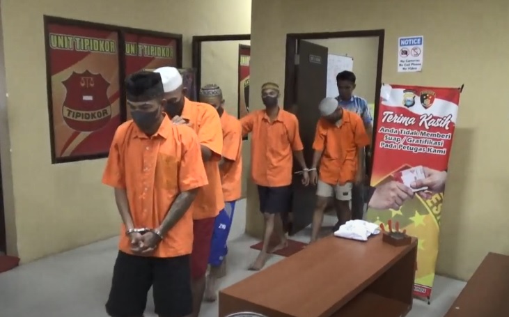 Terungkap, Ini Motif 5 Pelaku Aniaya Korban hingga Tewas lalu Jasadnya Dibuang di Pinggir Jalan