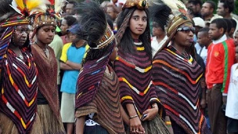 5 Pakaian Adat Papua Barat, Ciri Unik Rata-Rata Terbuat dari Bahan Tumbuhan