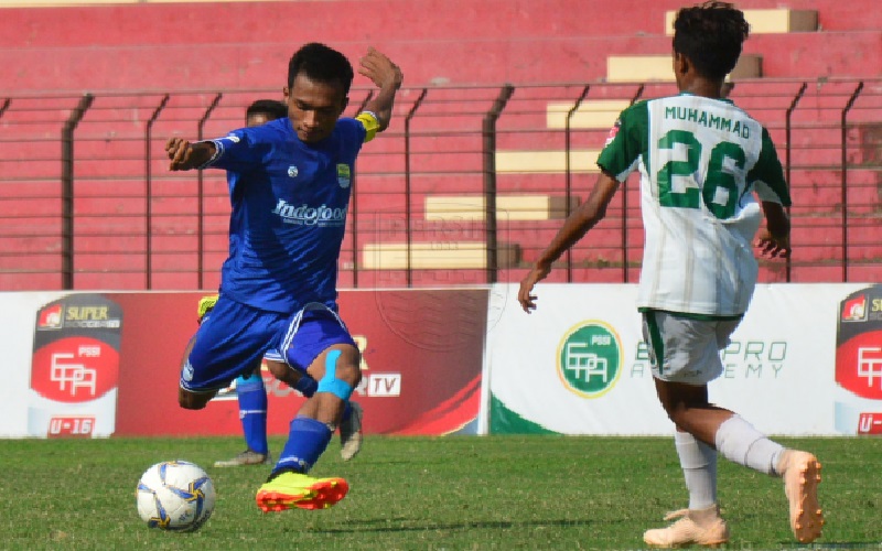 Profil dan Biodata Robi Darwis Pemain Muda Persib asal Cianjur