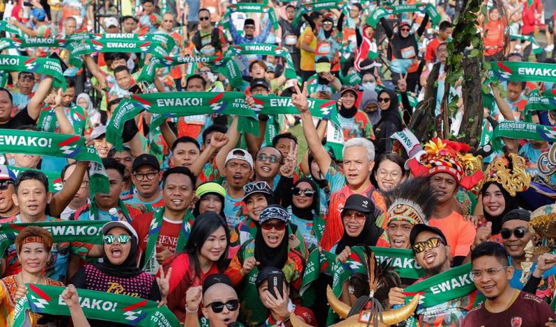 Antusiasme Ribuan Warga Makassar Lari bareng Ganjar di Ajang Pemanasan Borobudur Marathon