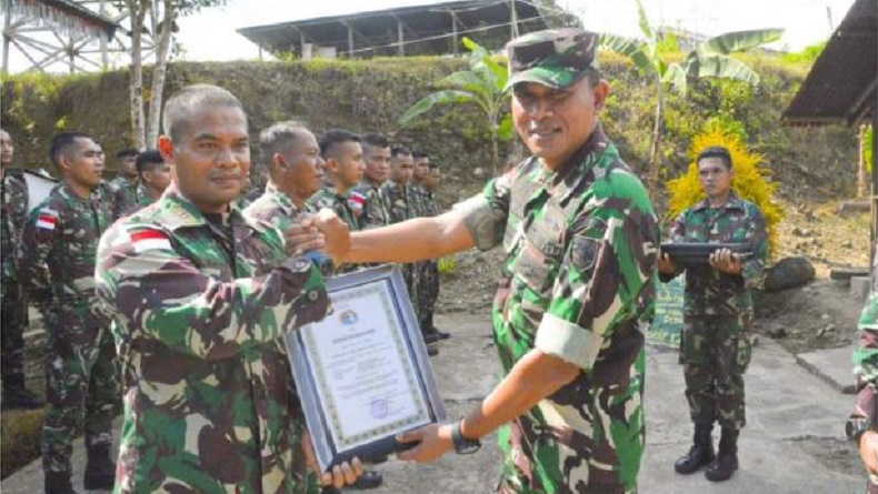 Selamatkan 2 Anak Papua Tenggelam di Sungai, Prajurit TNI Ini Dapat Penghargaan
