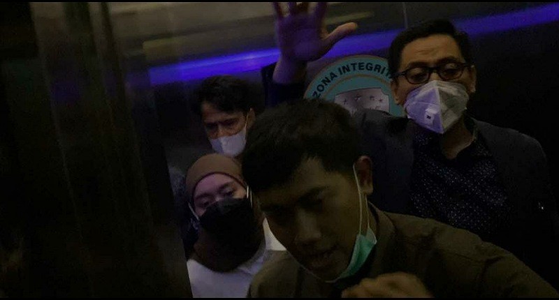 Lesti Kejora Kunjungi Polres Metro Jakarta Selatan, Mau Cabut Laporan KDRT?