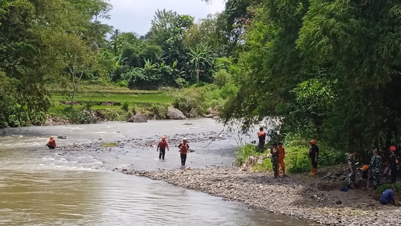 Pencarian Hari Kedua Anak Terseret Arus Air Drainase di Cisaat Sukabumi Nihil