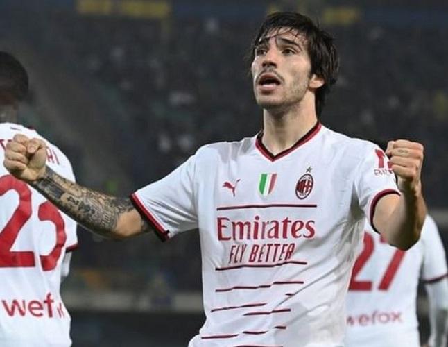 Fans Newcastle United Pesan Jersey Sandro Tonali, Padahal Belum Resmi