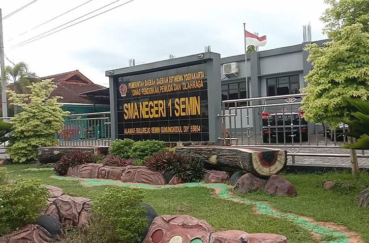 Orang Tua Siswa SMAN 1 Semin Keluhkan Pungutan untuk Pembangunan Sekolah
