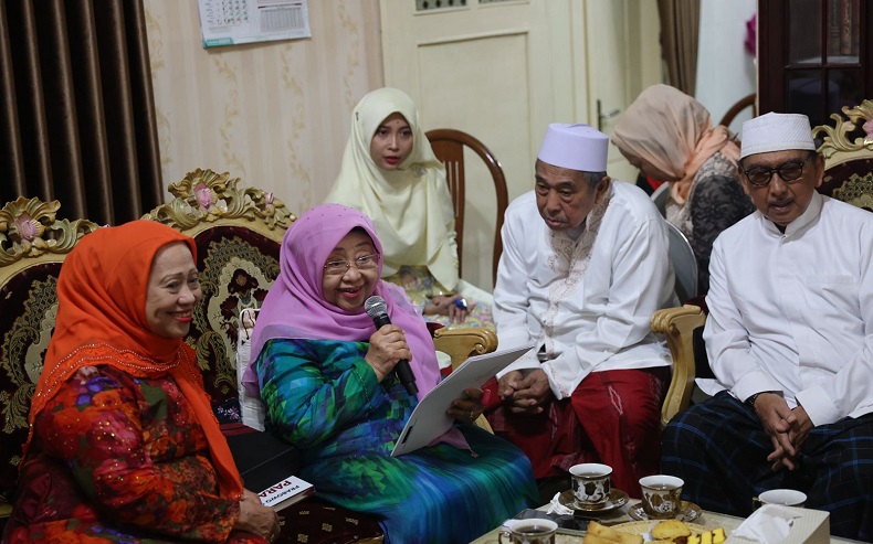 Terima Surat Prabowo, Nyai Machfudhoh: Cita-Cita Beliau Mulia Semoga Diridai Allah