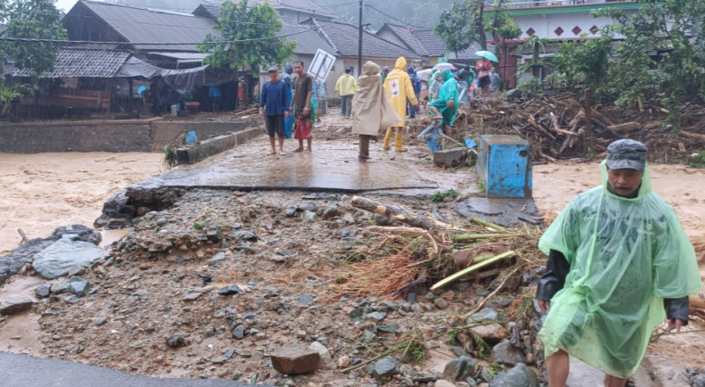 Banjir Bandang di Malang Rusak Sekolah hingga Tempat Ibadah, Wilayah Sitiarjo Paling Parah